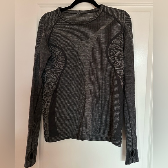 Lululemon Atheltic Top with Thumbholes - Limited Edition - Picture 1 of 3